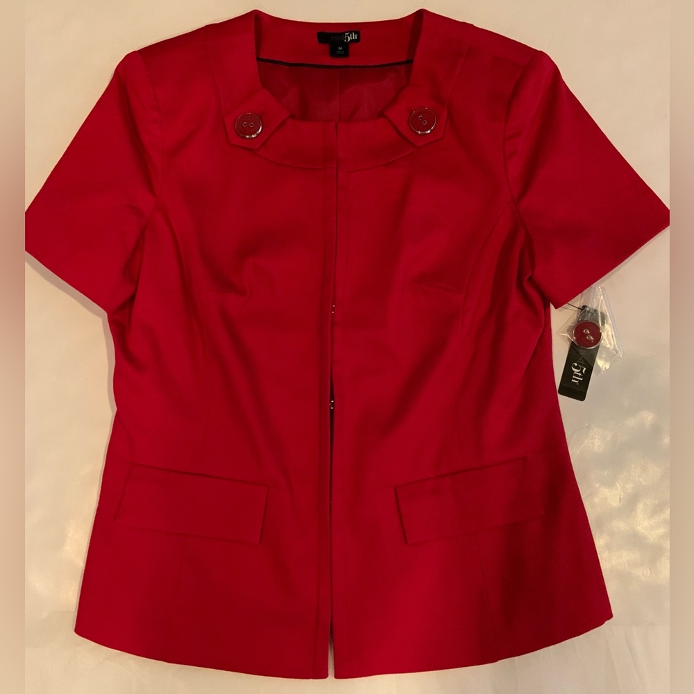 East 5th Vibrant Red Woman’s Blazer Short Sleeved Size Medium NWT